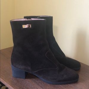 Salvatore Ferragamo Sz 8 Brown Boots Suede